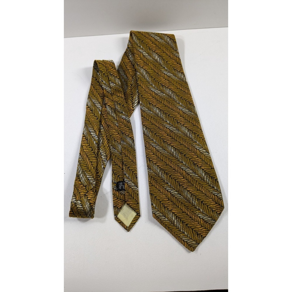 Lot of 10 Vintage Designer Ties Silk and Polyester, Striped, paisley, Gothic - Picture 16 of 16